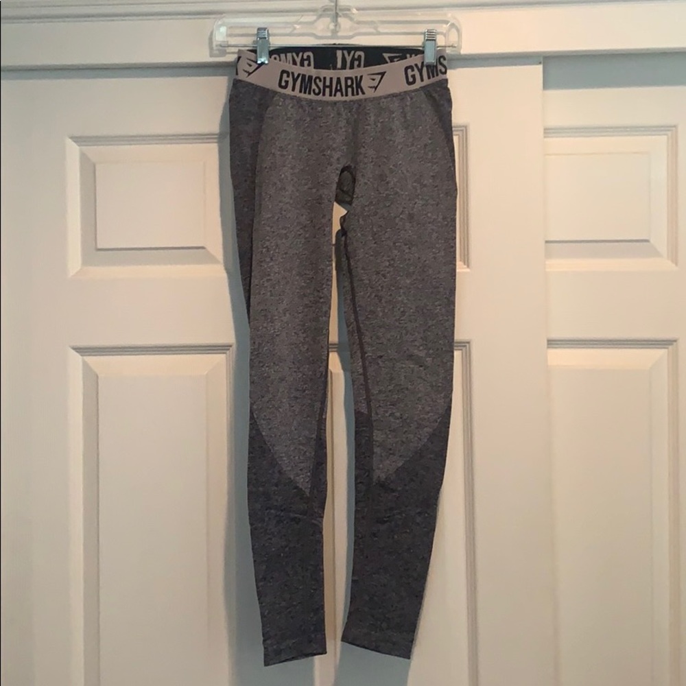 Ankle length gym shark workout pants